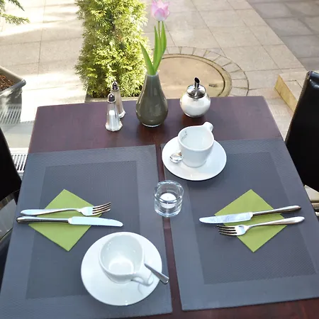 Hotel am Rothenbaum-3